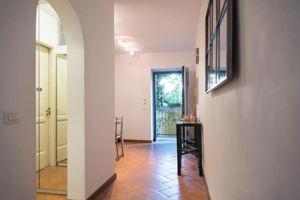 Hidden Retreat - Duomo Apartment Milan Exterior photo