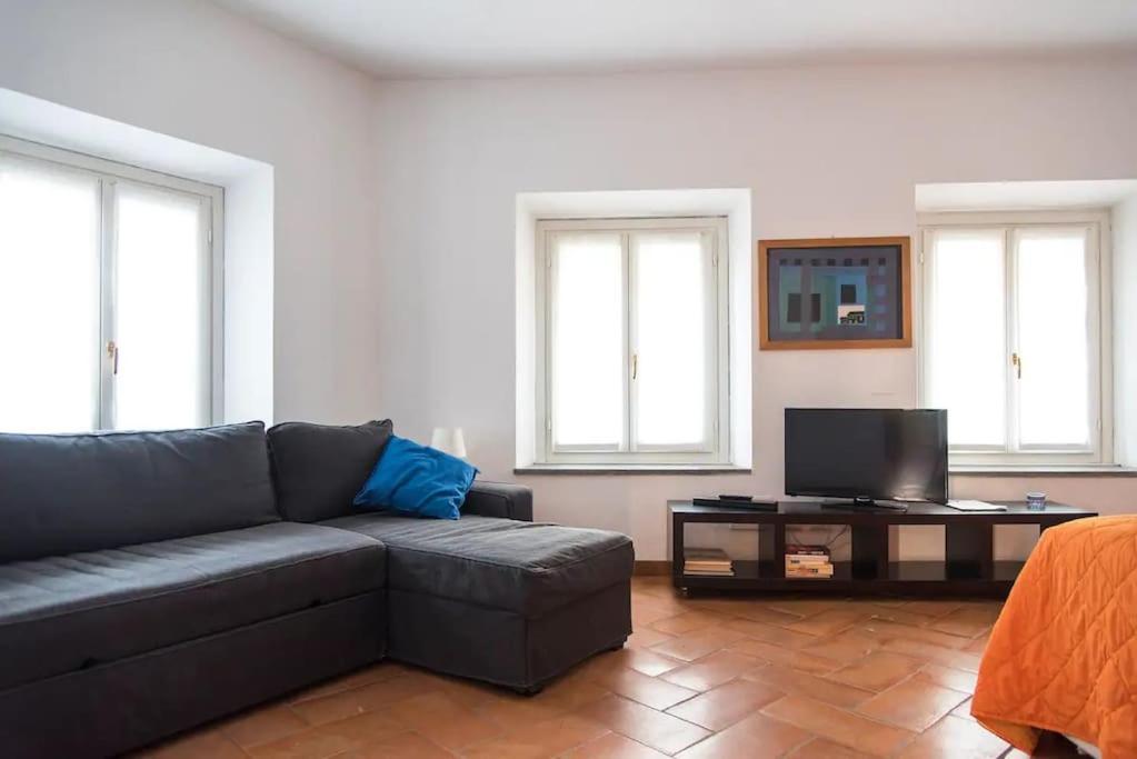 Hidden Retreat - Duomo Apartment Milan Exterior photo